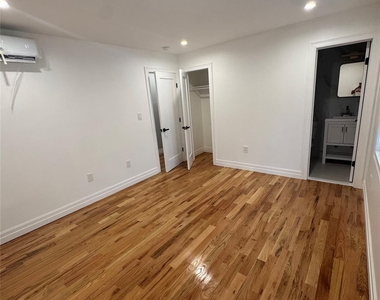 14590 226th Street - Photo Thumbnail 8