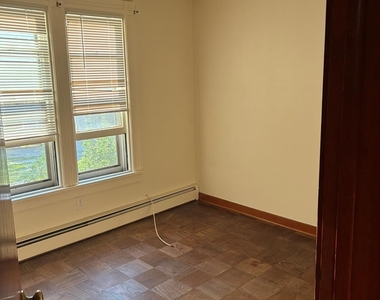 28 Rose Street - Photo Thumbnail 4