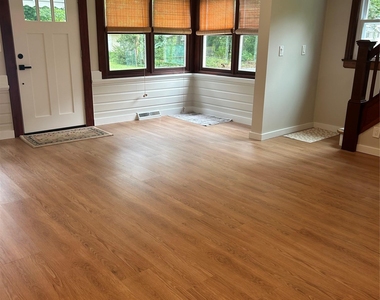 66 Magnolia Drive - Photo Thumbnail 3