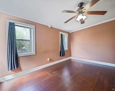 93 Maple Road - Photo Thumbnail 10