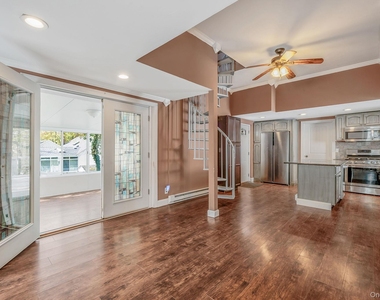 93 Maple Road - Photo Thumbnail 24