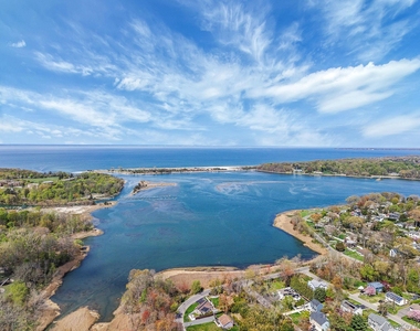 93 Maple Road - Photo Thumbnail 4