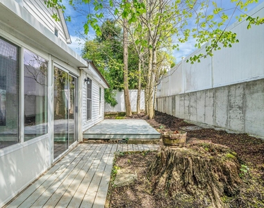 93 Maple Road - Photo Thumbnail 6