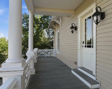 54 N Broadway - Photo Thumbnail 1