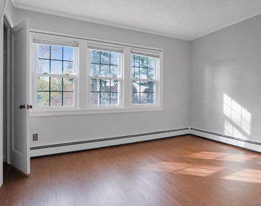 4317 249th Street - Photo Thumbnail 10