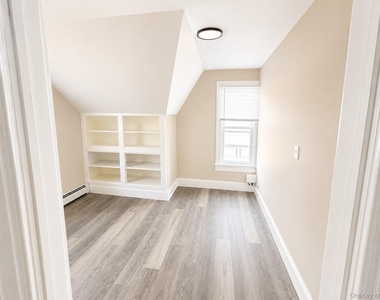 167 Liberty Street - Photo Thumbnail 7