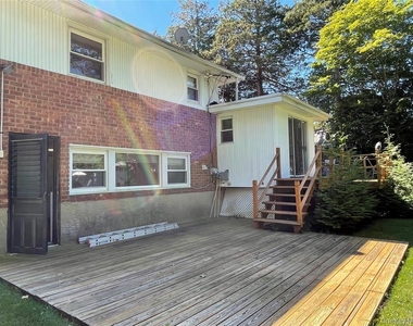 2 Stuart Drive - Photo Thumbnail 16
