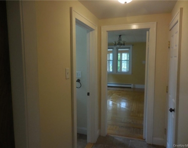 43 S Ohioville Road - Photo Thumbnail 8