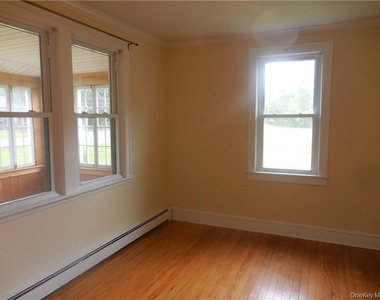 43 S Ohioville Road - Photo Thumbnail 16
