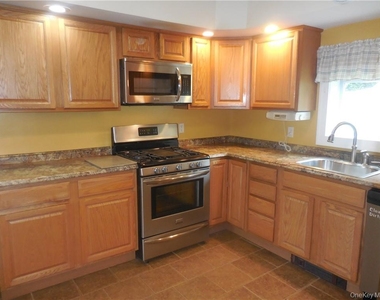 43 S Ohioville Road - Photo Thumbnail 9