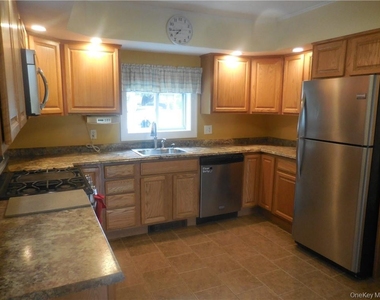 43 S Ohioville Road - Photo Thumbnail 11