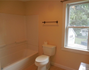 43 S Ohioville Road - Photo Thumbnail 6