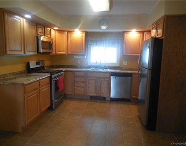43 S Ohioville Road - Photo Thumbnail 10