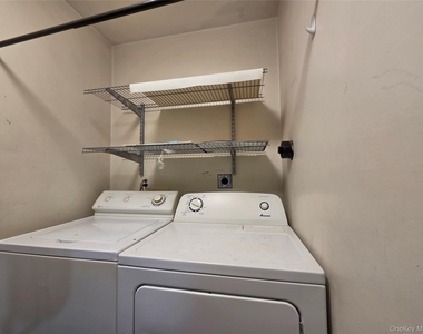 706 Tower Avenue - Photo Thumbnail 3