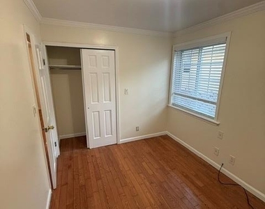 25322 147th Road - Photo Thumbnail 2