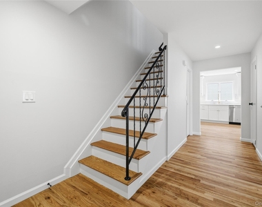 580 E. Pine Street - Photo Thumbnail 12