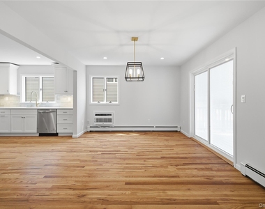 580 E. Pine Street - Photo Thumbnail 8