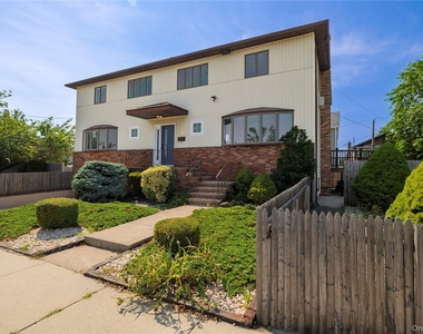 580 E. Pine Street - Photo Thumbnail 2