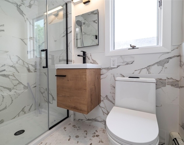 580 E. Pine Street - Photo Thumbnail 15