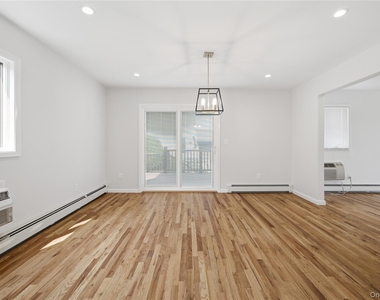580 E. Pine Street - Photo Thumbnail 5