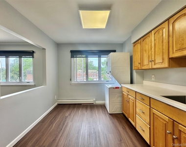 2730 Francis Lewis Boulevard - Photo Thumbnail 5
