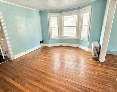 1066 Phoenix Avenue - Photo Thumbnail 1