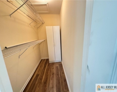 3606 Cricket Circle - Photo Thumbnail 13