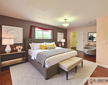 50 E Sedgwick Street - Photo Thumbnail 8