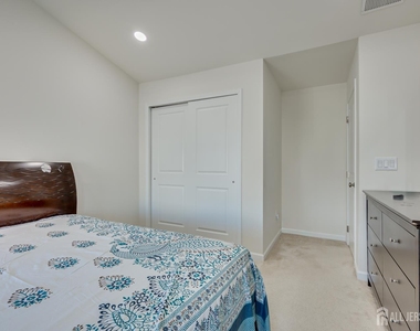 14 Hyacinth Lane - Photo Thumbnail 27
