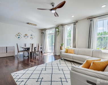 14 Hyacinth Lane - Photo Thumbnail 17