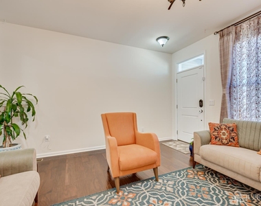 14 Hyacinth Lane - Photo Thumbnail 5