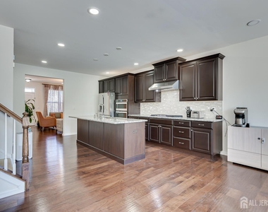 14 Hyacinth Lane - Photo Thumbnail 10