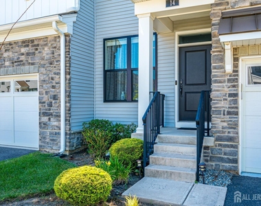 14 Hyacinth Lane - Photo Thumbnail 2