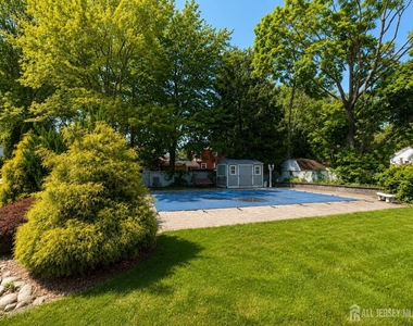 23 Harrison Avenue - Photo Thumbnail 30