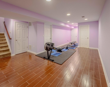 2474 N Canterbury Lane - Photo Thumbnail 37