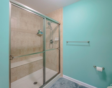 2474 N Canterbury Lane - Photo Thumbnail 33