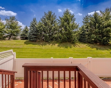 2474 N Canterbury Lane - Photo Thumbnail 19