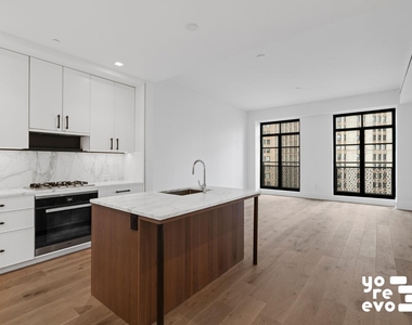 25 Park Row - Photo Thumbnail 3
