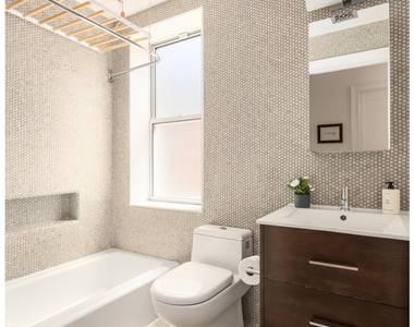 582 2nd Street - Photo Thumbnail 9