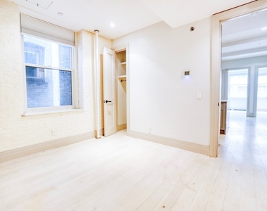 43 W 27th Street - Photo Thumbnail 4