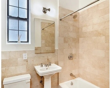 155 E 85th Street - Photo Thumbnail 2