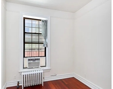 155 E 85th Street - Photo Thumbnail 3