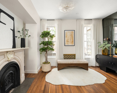 43 W 12th Street - Photo Thumbnail 21