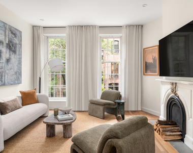 43 W 12th Street - Photo Thumbnail 24
