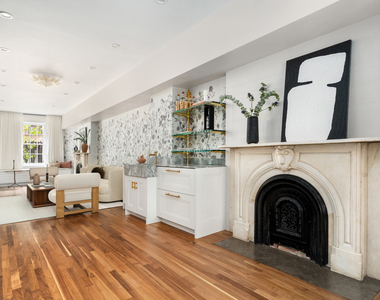 43 W 12th Street - Photo Thumbnail 20