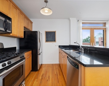 299 Bedford Avenue - Photo Thumbnail 2