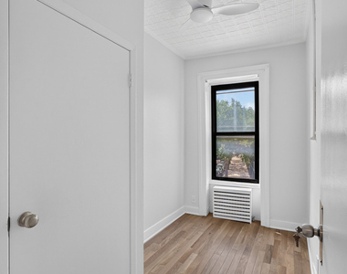 351 Smith Street - Photo Thumbnail 3