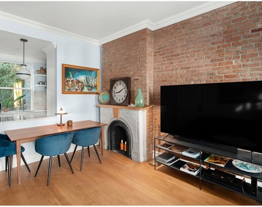 158 W 10th Street - Photo Thumbnail 2