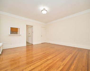 416 E 89th Street - Photo Thumbnail 2