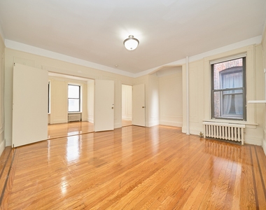 416 E 89th Street - Photo Thumbnail 1